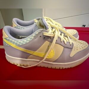 Nike Dunks Easter Youth